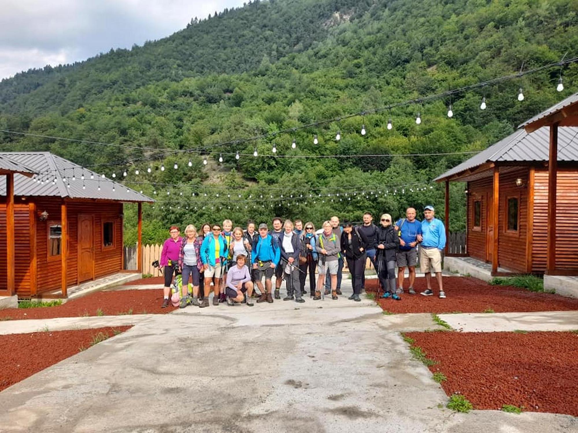 Guest House Ushba Gate Μέστια Εξωτερικό φωτογραφία