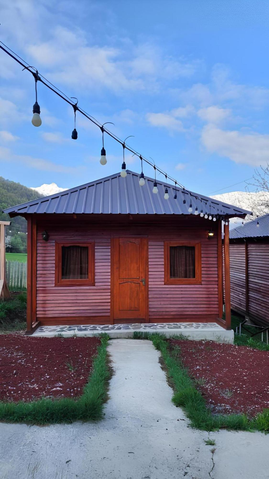 Guest House Ushba Gate Μέστια Εξωτερικό φωτογραφία