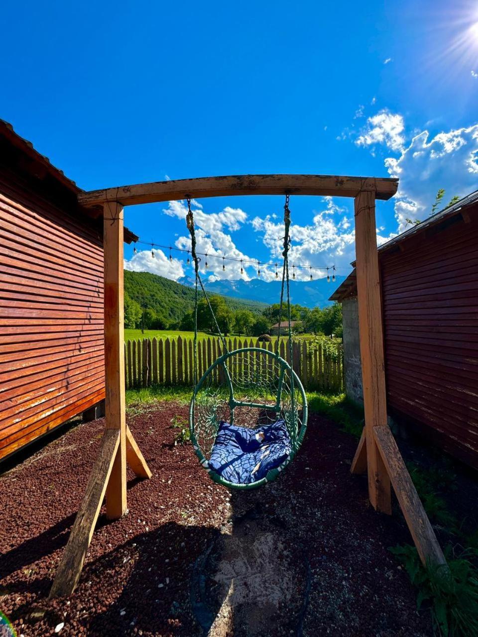 Guest House Ushba Gate Μέστια Εξωτερικό φωτογραφία